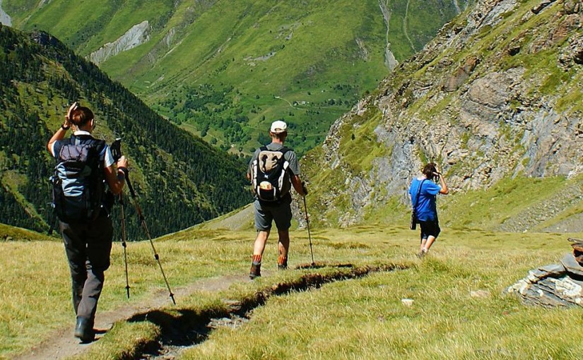 Hike trek walk Spain’s Pyrenees