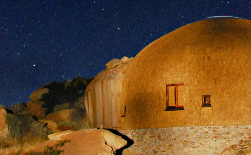 Domed suite living in the wilderness